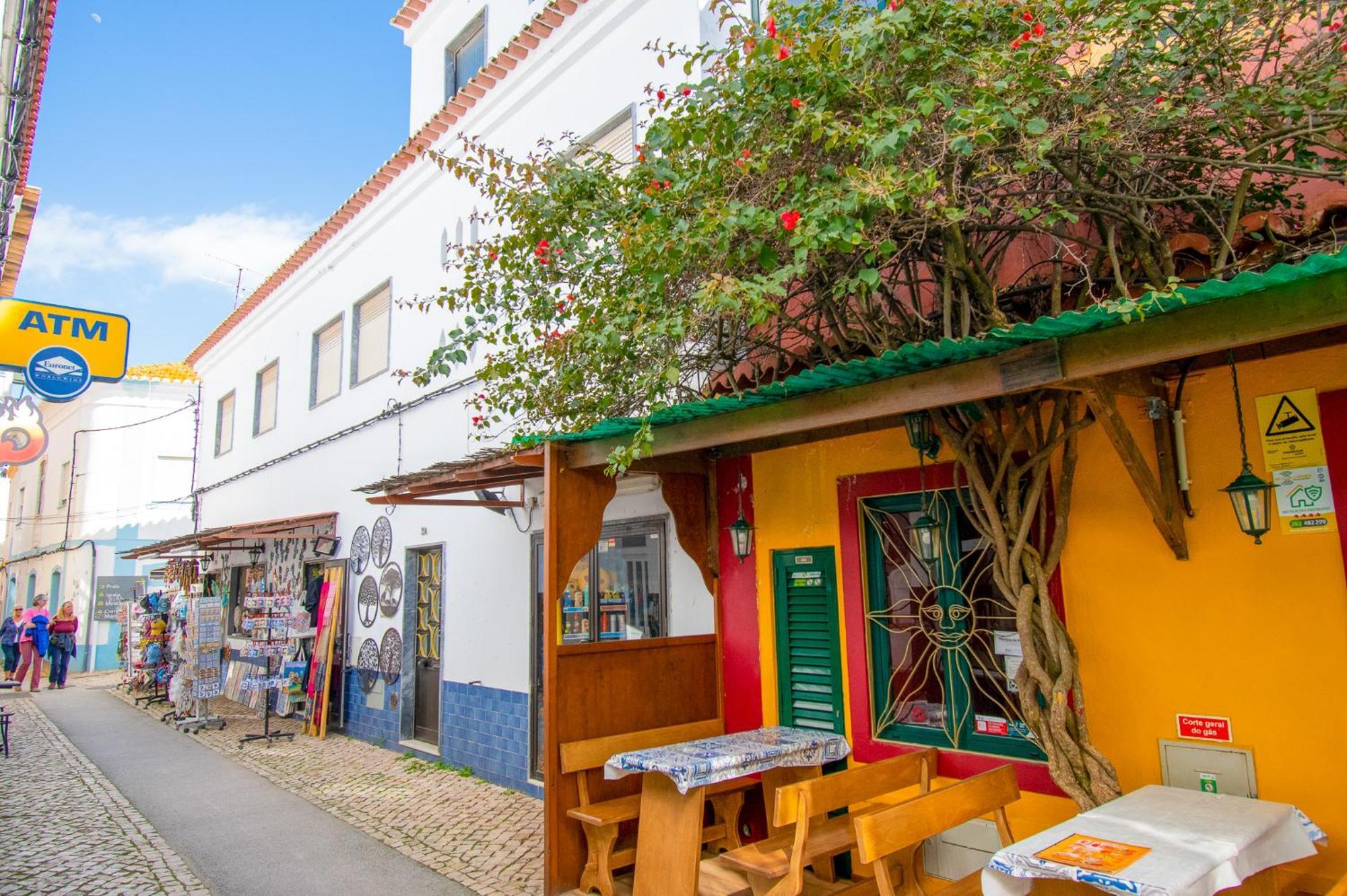 Apartment Crossing Keys, Two Bedrooms, Ferragudo *