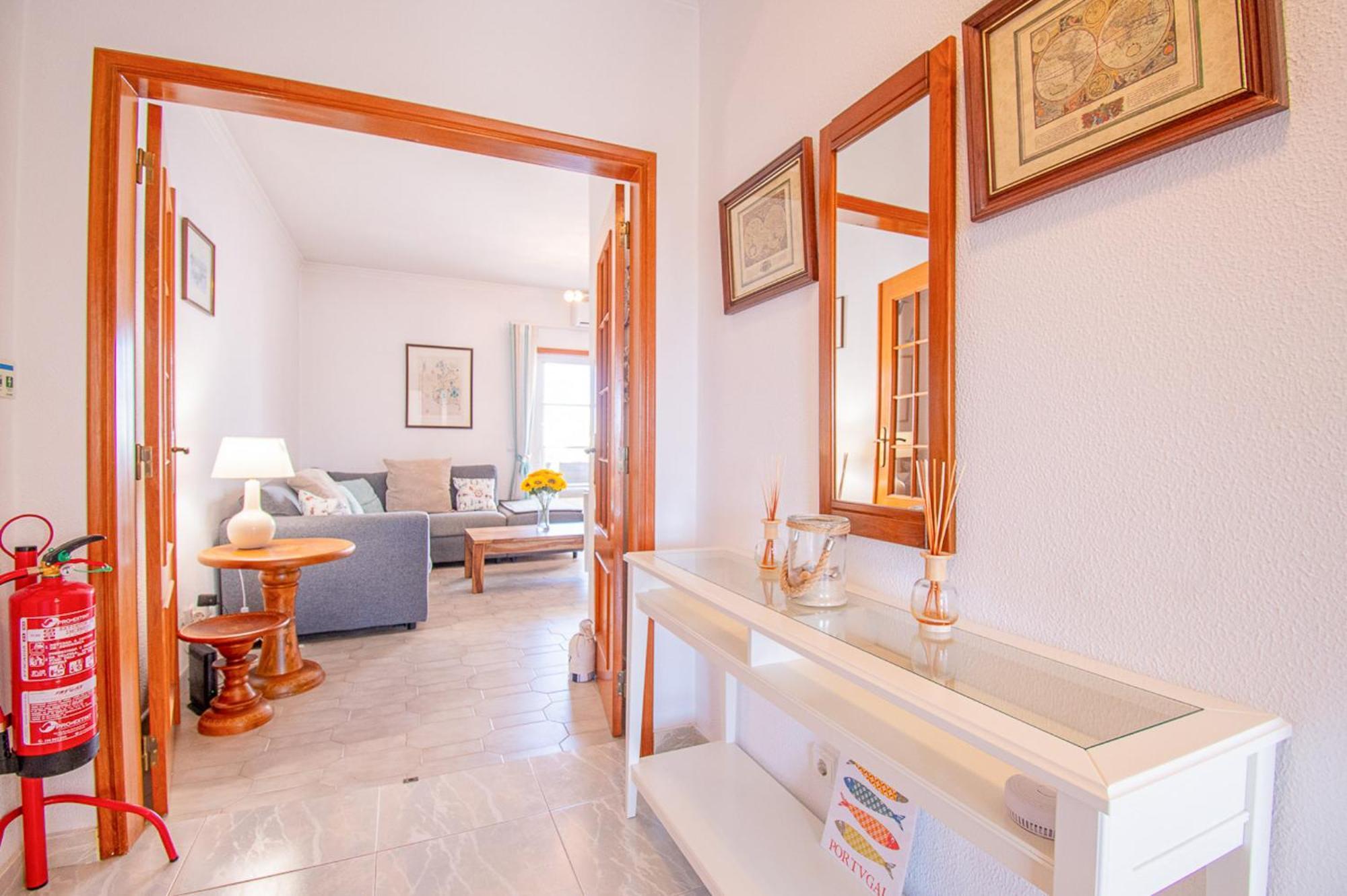 Crossing Keys, Two Bedrooms, Ferragudo Apartment *