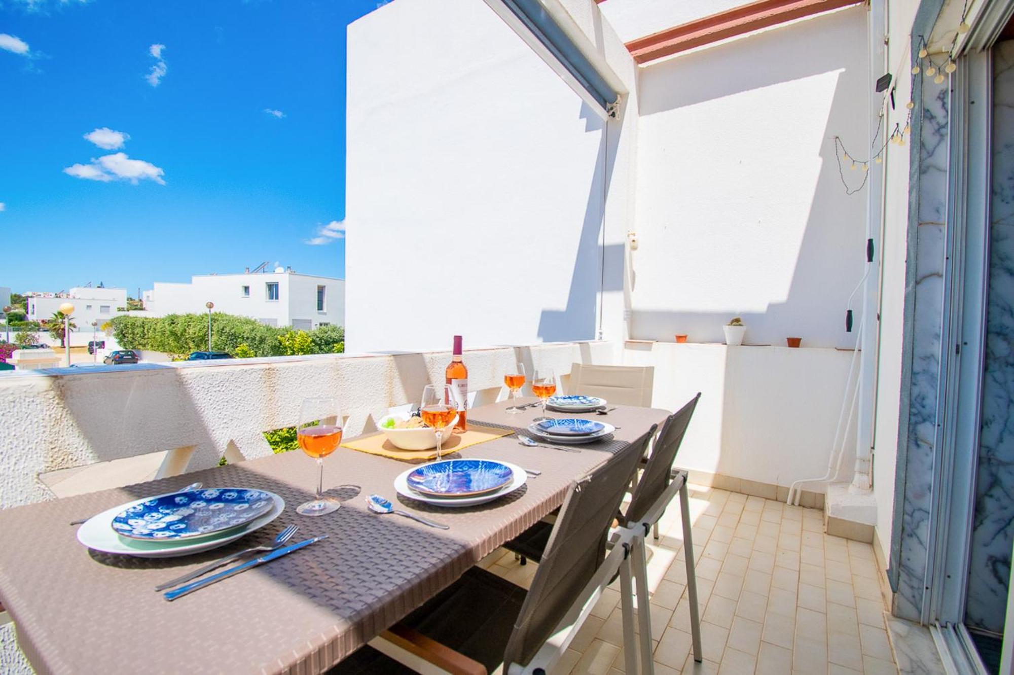 Crossing Keys, Two Bedrooms, Ferragudo Apartment *