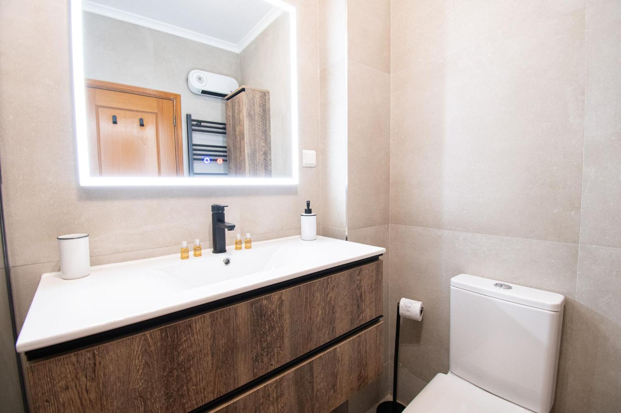 Crossing Keys, Two Bedrooms, Ferragudo