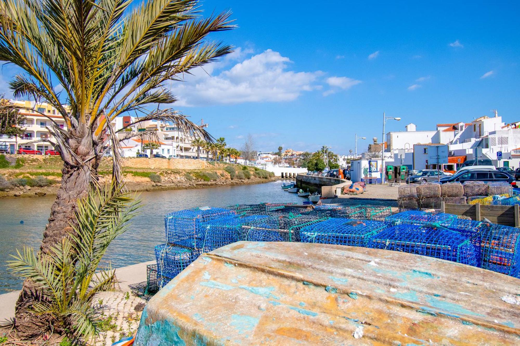 Crossing Keys, Two Bedrooms, Ferragudo Apartment *