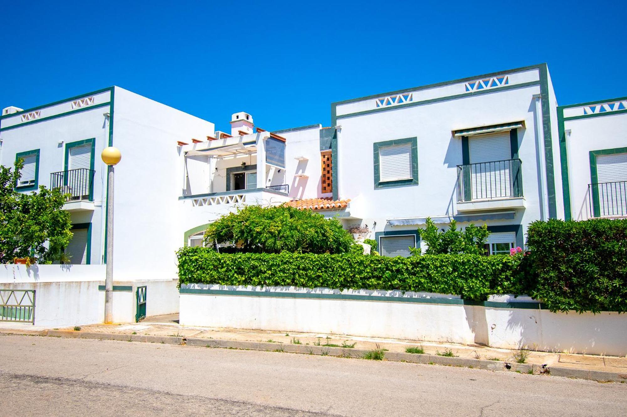 Crossing Keys, Two Bedrooms, Ferragudo Apartment *