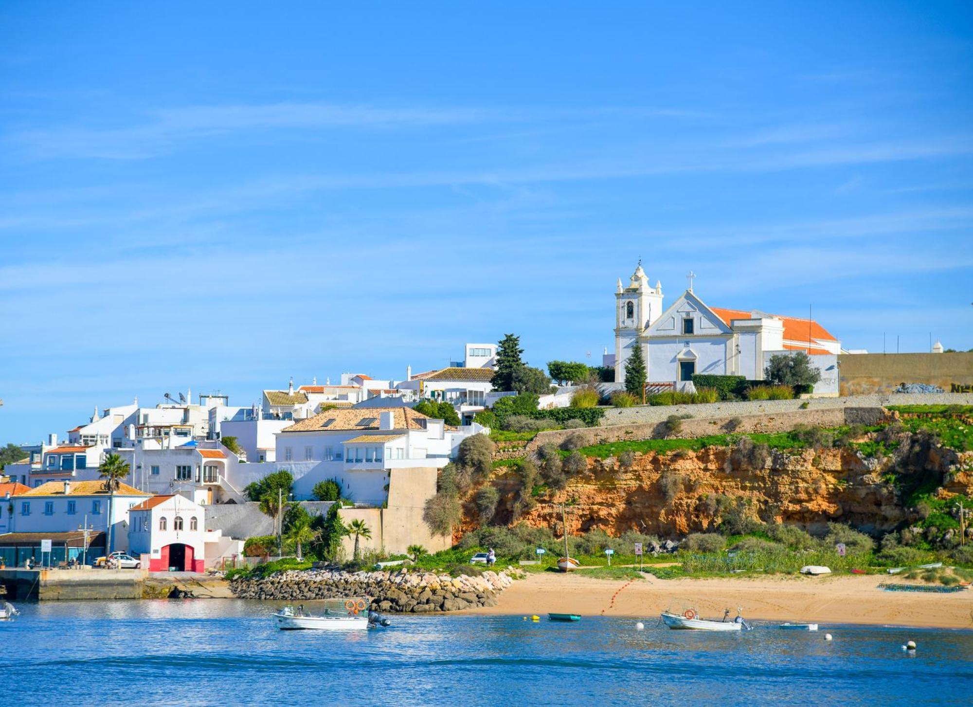 Crossing Keys, Two Bedrooms, Ferragudo Apartment *